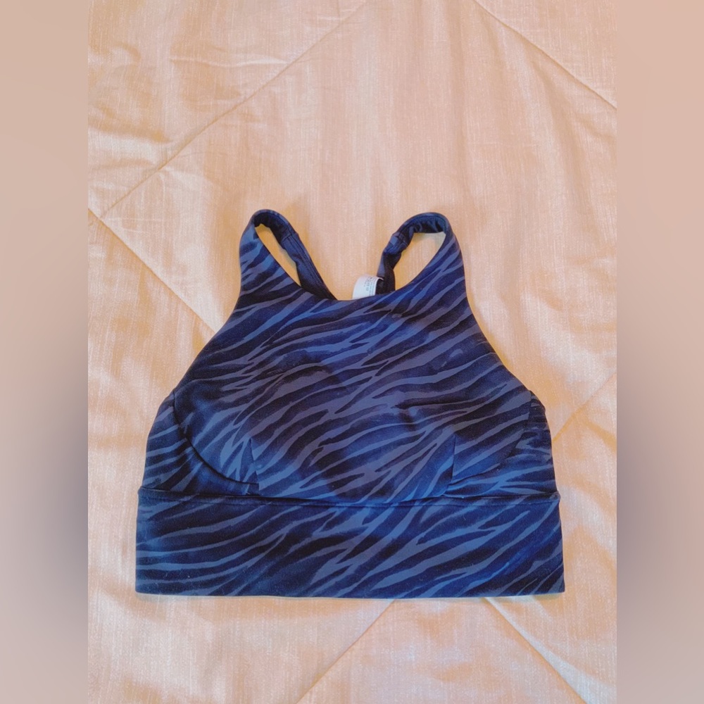 Lululemon sport bra size 8